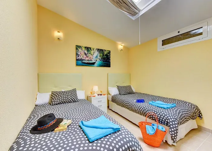 Teide Sol Con Piscina Climatizada, Playa Fanabe, * أذيخي