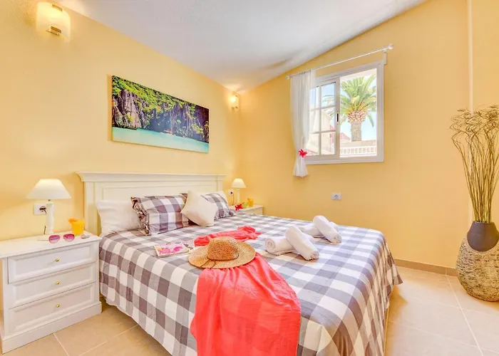 Teide Sol Con Piscina Climatizada, Playa Fanabe, *