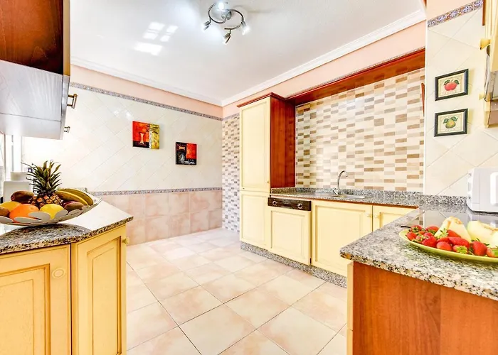 Villa Teide Sol Con Piscina Climatizada, Playa Fanabe,