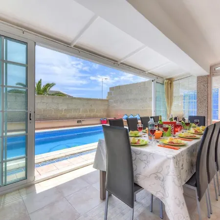 Teide Sol Con Piscina Climatizada, Playa Fañabe, Costa Adeje (Tenerife)